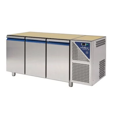 DALMEC - Table réfrigérée négative sans dessus -18/-22°C - 460 L - 3 portes - Avec groupe logé