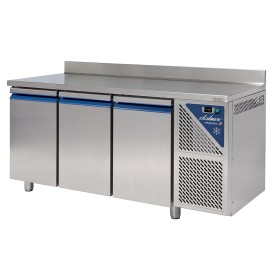 DALMEC - Table réfrigérée avec dosseret - Positive 0/+10°C - 460 L - 3 portes - Groupe logé