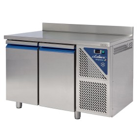 DALMEC - Table réfrigérée positive 0/+10°C - 300 L - 2 portes - Avec dosseret - Avec groupe logé