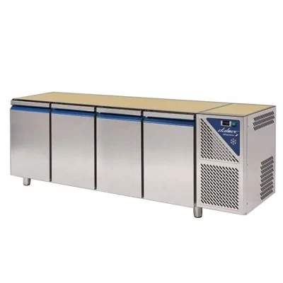 DALMEC - Table réfrigérée positive 0/+10°C - 630 L - 4 portes - Sans dessus - Sans groupe logé