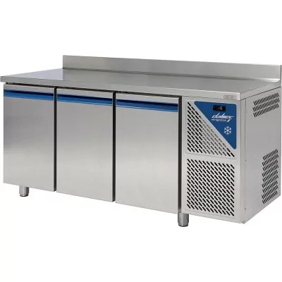 DALMEC - Table réfrigérée positive - Sans groupe - 606 L - 3 portes pleines - P. 800 - 600x400 - Avec dosseret