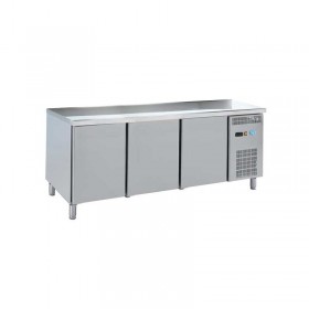 DAP - Table réfrigérée centrale 3 portes GN1/1 P. 700 mm