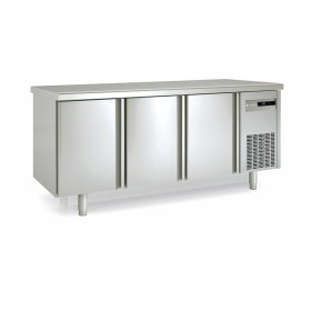 CORECO - Table réfrigérée traversante GN 1/1 3 portes