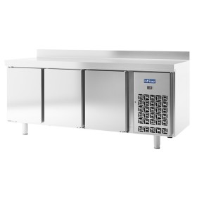INFRICOOL - Table réfrigérée 3 portes profondeur 600 mm avec dosseret